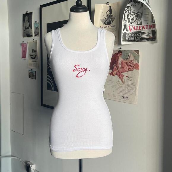 Sexy embroidered tank - Picture 3 of 5